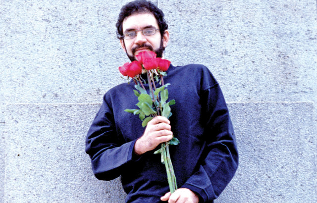 Renato se envolveu em assuntos polmicos na poca, como a homossexualidade e a dependncia de drogas. Foto: Poro da Msica/Reproduo