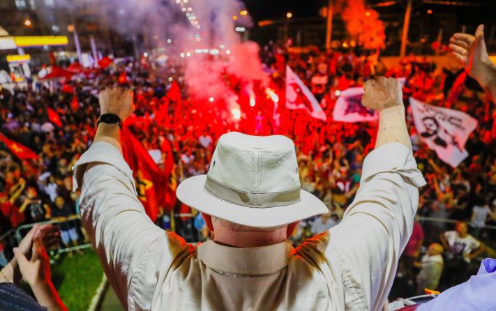 De acordo com o jornal, a esquerda brasileira, "antes vista como moralmente superior" ficou manchada pelo escndalo da Petrobrs. Foto: Ricardo Stuckert
