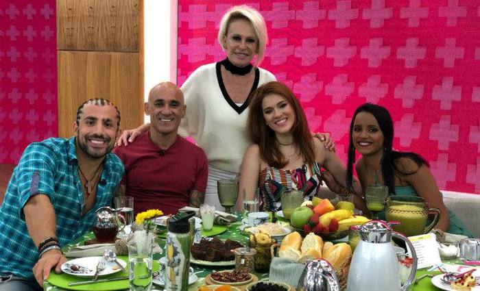 Kaysar (esq), Ayrton, Ana Maria Braga, Ana Clara e Gleici no 'Mais voc'. Foto: Reproduo/Tv Globo