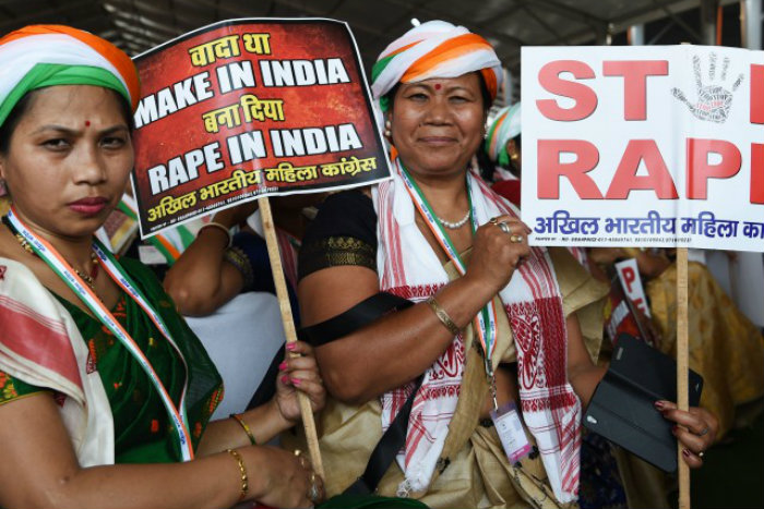 Mulheres em manifestao contra o estupro em Nova Deli. Foto: AFP/Sajjad Hussain