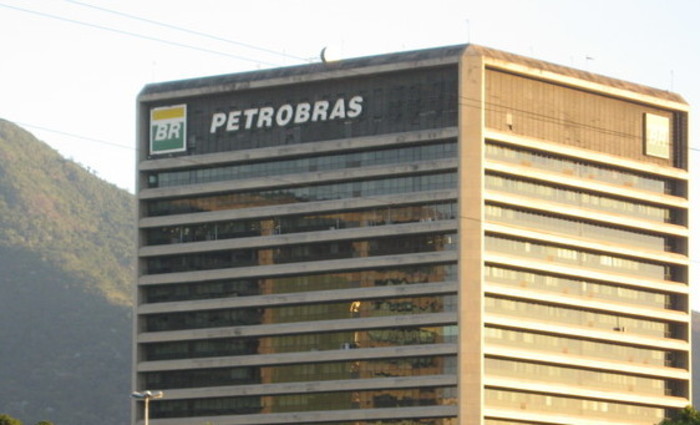 Para a Petrobras, a principal explicao para o aumento de 56% no lucro lquido  a elevao nas cotaes internacionais do petrleo. Foto: Internet/Reproduo