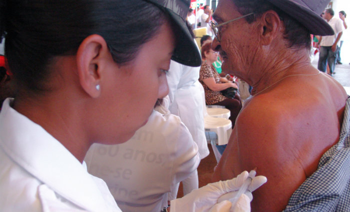 Quem ainda no tomou a vacina pode procurar um posto de sade. Foto: SES/Divulgao
