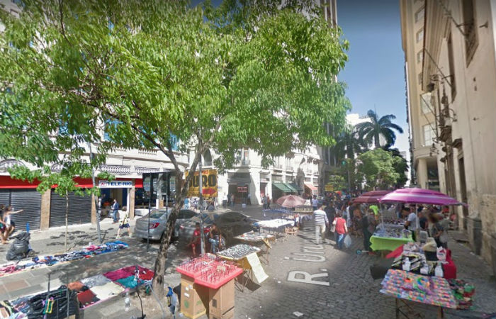 Prises foram realizadas na Rua Uruguaiana, Centro do Rio
Foto: Google Street View / Reproduo