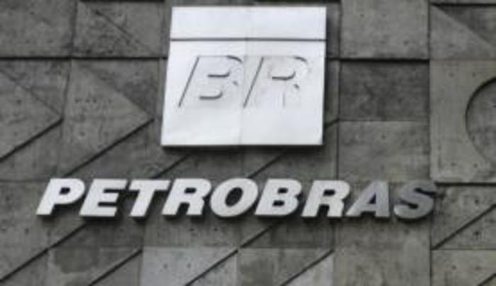 Para o consumidor, a recuperao da Petrobras pesou no bolso quando a cotao do petrleo ganhou flego em 2018. Foto: Arquivo/Tnia Rgo/ Agncia Brasil