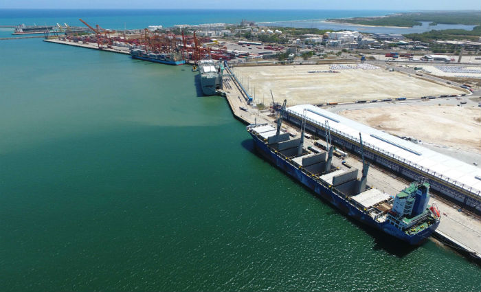 Porto de Suape aguarda licitao de projetos prioritrios para o funcionamento. Foto: Porto de Suape/Divulgao