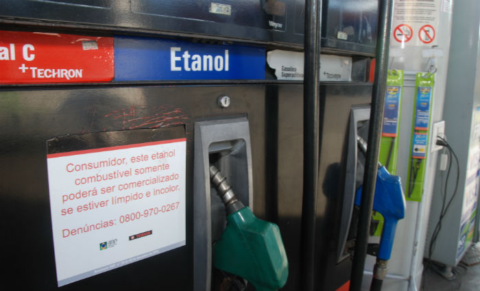 No Nordeste, a produo de lcool combustvel j chegou a 2,3 bilhes de litros. Foto: Nando Chiappetta/DP (Foto: Nando Chiappetta/DP)