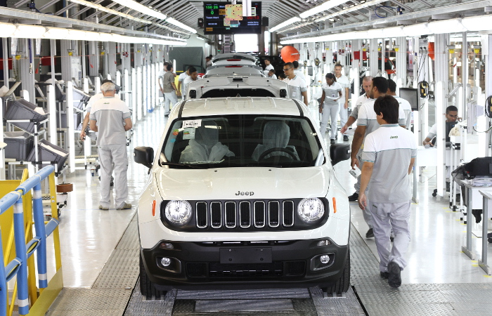  FCA, propietaria de Fiat y Jeep, anuncia inversión de R$ mil millones para América Latina