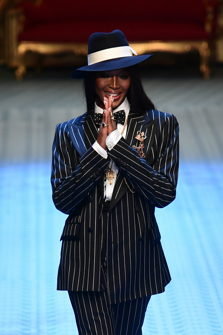 A atriz Monica Bellucci e a modelo Naomi Campbell, estrelas dos anos 1980, foram sensao neste ao desfilarem para a italiana Dolce&Gabbana. Foto: Miguel Medina/AFP