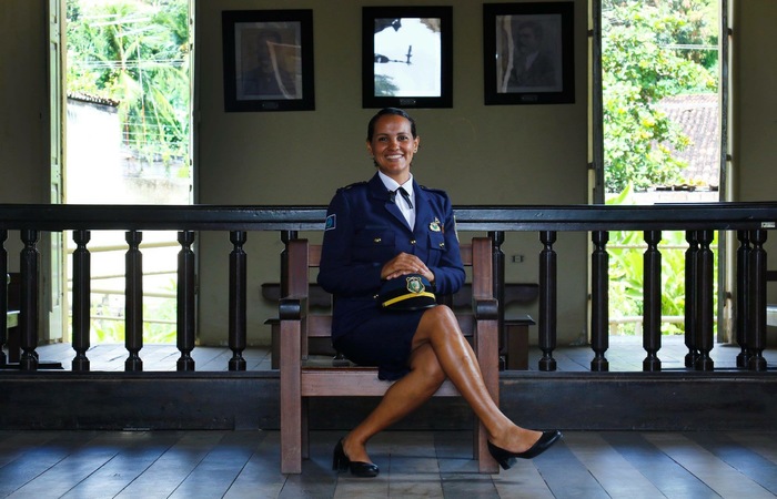Rebeca passou no concurso pblico da Guarda Municipal de Paudalho em 2005. Imagens: Marlon Diego/Esp DP