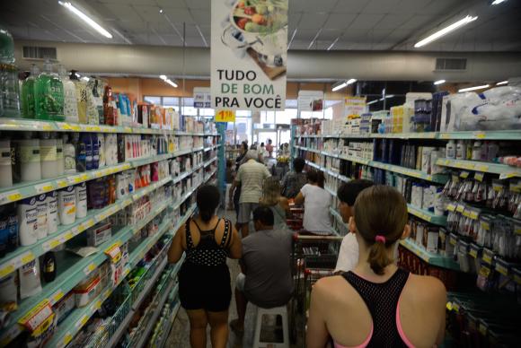 Em Recife, o decrscimos foi de 0,93% para 0,56%. Foto: Tnia Rgo/Agncia Brasil