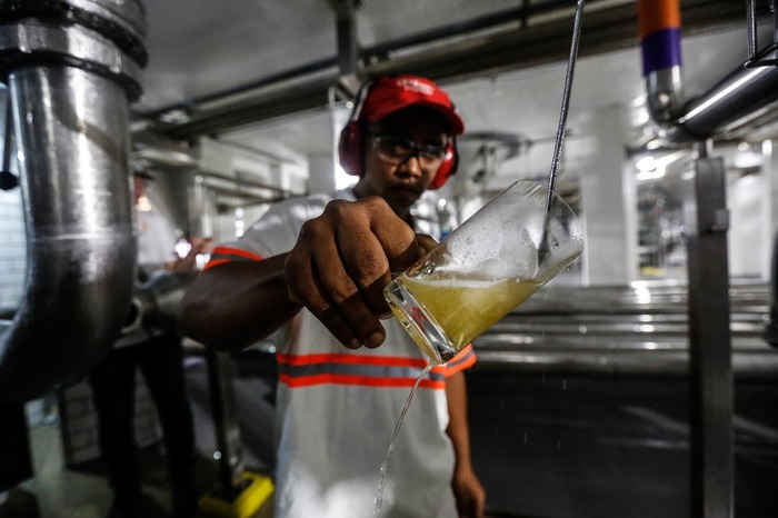 O consumidor tem o poder para escolher a cerveja que agrada mais o seu paladar. Foto: LK/Divulgao