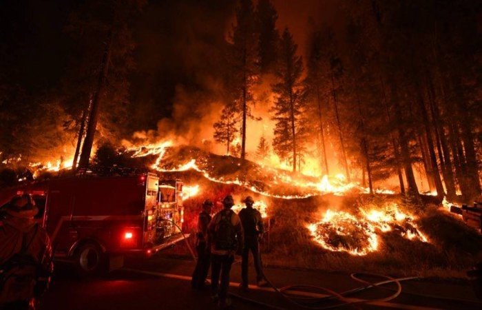 
Segundo especialistas, os incndios na Califrnia tm sido cada vez mais frequentes e intensos. Foto: Mark Ralston/AFP (Foto: Mark Ralston/AFP)
