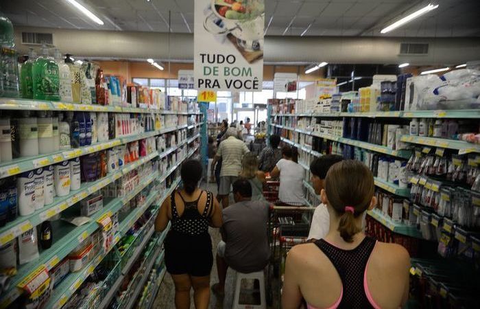 O resultado reflete desacelerao de preos em quatro das sete capitais pesquisadas. Foto: Tnia Rgo/Agncia Brasil