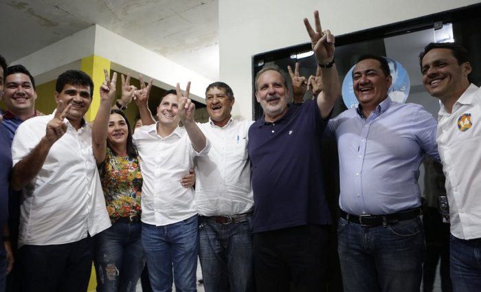 Para Armando, chapa de Paulo tem senadores que representam a aproximao de "cobra e jacar". Foto Leo caldas/Divulgao