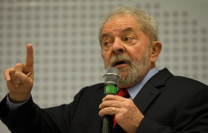 O ex-presidente Luiz Incio Lula da Silva, preso e condenado a 12 anos e 1 ms de priso, que se lanou candidato pelo PT, lidera a pesquisa. Foto: Reproduo/Flickr 
