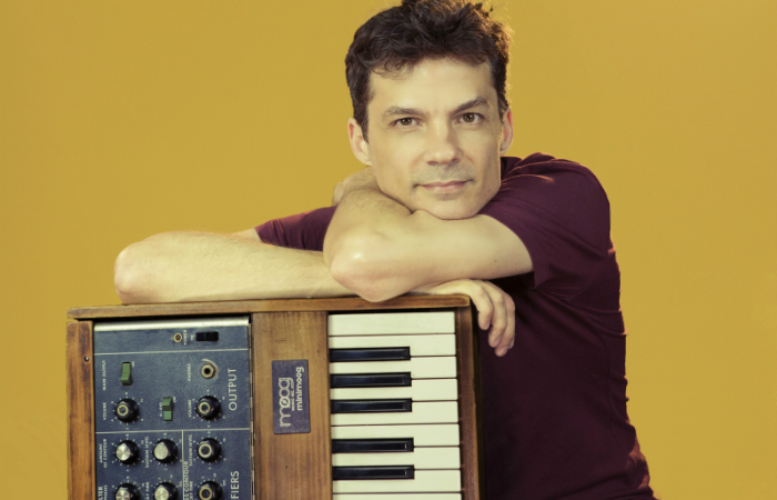 O minimoog, versão compacta do moog, foi lançado em 1970. (Foto: Alessandra Marfisa/Divulgação) O minimoog, versão compacta do moog, foi lançado em 1970. (Foto: Alessandra Marfisa/Divulgação)