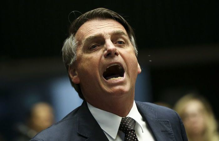 Raios Coriscos salpicados ciom molho Bolsonaro 20180828142856876660e