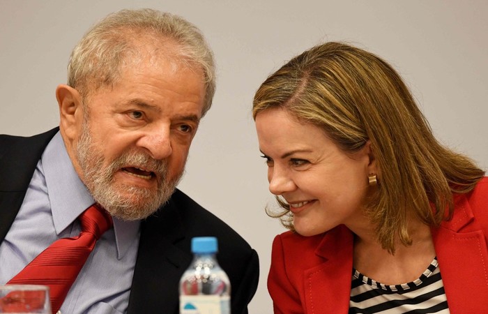 Segundo a petio, os poderes passados por Lula a Gleisi "limitam-se  atuao para defender seus interesses eleitorais". Foto: Evaristo S/AFP (Foto: Evaristo S/AFP)