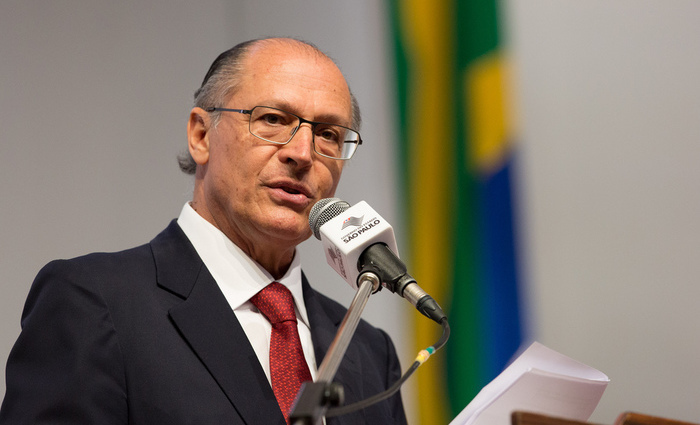 Desde o incio da campanha presidencial, Alckmin vem sendo criticado pelos adversrios por ter firmado uma aliana com os partidos do Centro. Imagem: Agncia Brasil