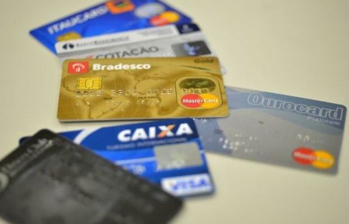 O carto de crdito  responsvel por 76,8% das dvidas. Foto: Arquivo/Agncia Brasil