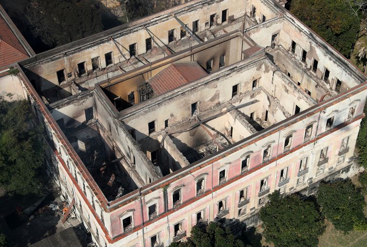 Vista area do Museu Nacional do Rio de Janeiro. Prdio e acervo foram destrudos por incndio. Foto: Ricardo Moraes/Reuters/Direitos Reservados