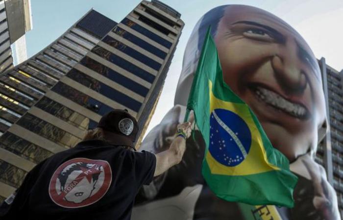 Manifestao pr-Bolsonaro na Avenida Paulista: ataque em Juiz de Fora no afetou tanto os nmeros do candidato
(foto: Miguel Schincariol/AFP)