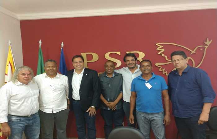 Governador recebeu ontem o apoio de oito vereadores de Olinda, do total de 17. Foto: PSB/Divulgao