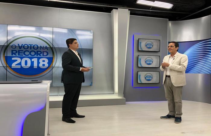 Candidato do PROS foi entrevistado ontem na TV Clube. Foto: Keila Castro/ PROS