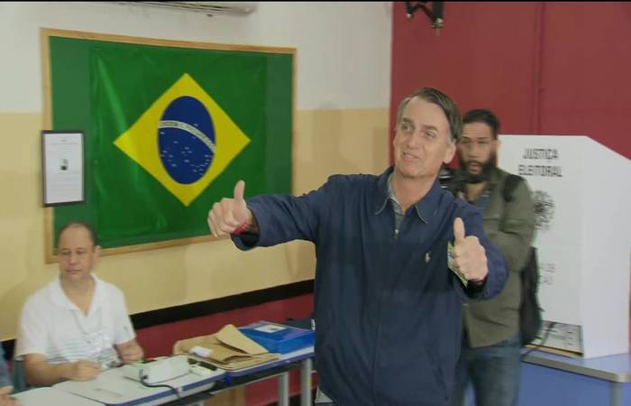 Bolsonaro vota no Rio. Foto: Reproduo/TV Globo