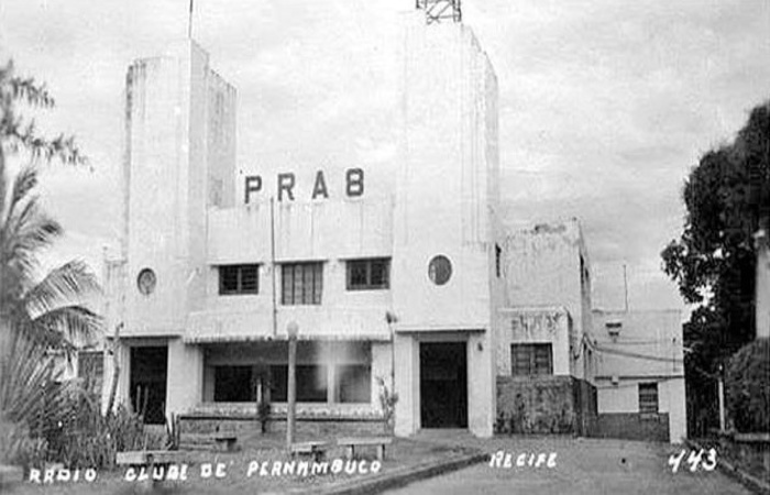 Prdio histrico que abrigou a PRA8, a Rdio Clube, a Pioneira, fundada em abril de 1919. Foto: Reproduo/Internet