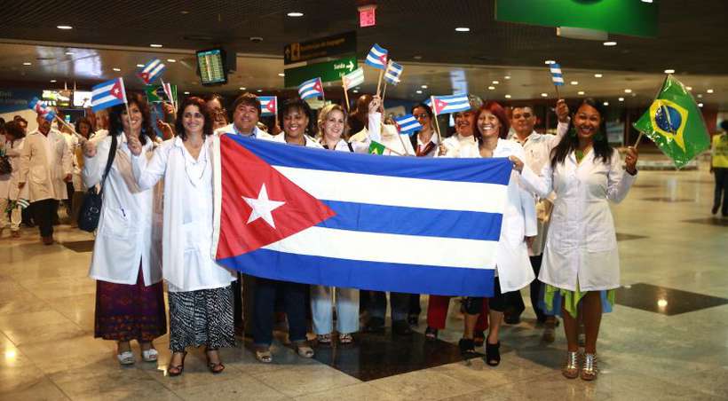 Chegada de mdicos cubanos que participam do programa Mais Mdicos do governo federal. Foto: Bernardo Dantas/DP/D.A Press