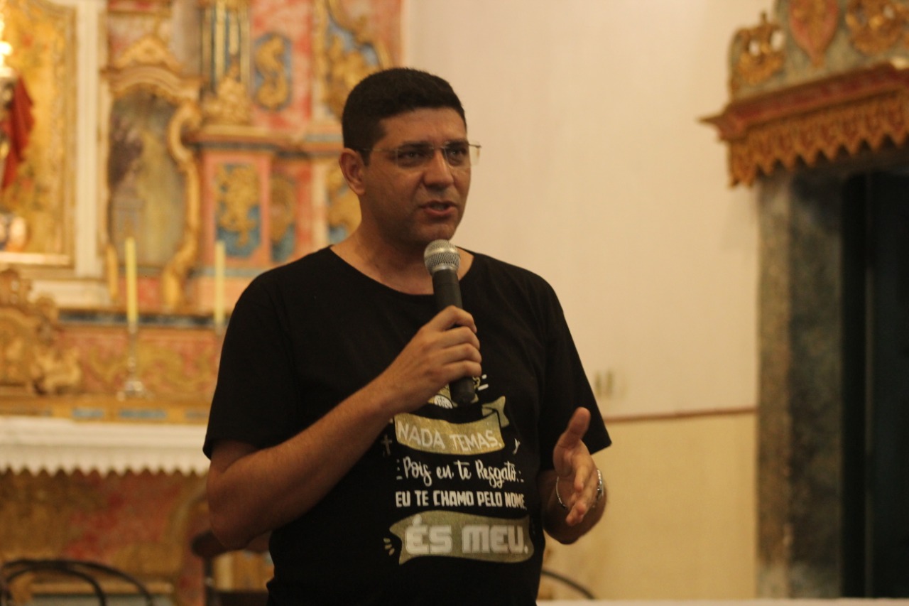 Padre Joo Cludio, reitor do Oratrio de Nossa Senhora do Amparo.  Foto: Cortesia/WhatsApp