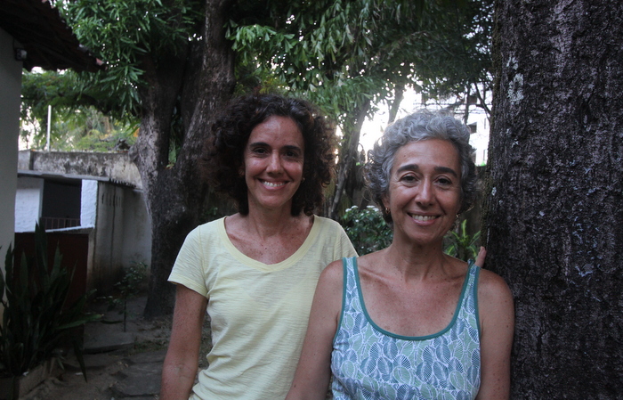 Vernica e Ana Helena Arago criaram o grupo Whatsapp Alerta Torreo para defender e propor melhorias para o bairro. Foto: Nando Chiappetta / DP