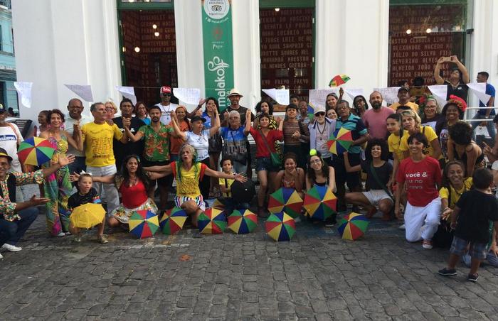 Coletivo do Frevo organizou apresentaes e diversas aes em frente ao Pao do Frevo. Foto: Dbora Eloy / DP