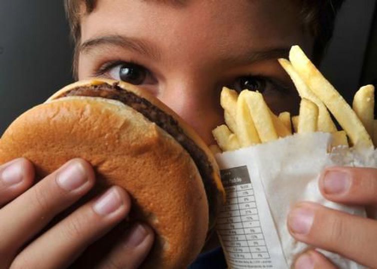 Embora alto, o valor calrico das refeies em fast foods foi inferior ao de de pratos feitos. Foto: Arquivo/Agncia Brasil