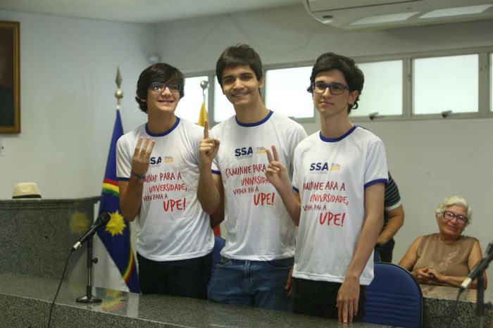 Pedro Tenrio Lemos, Antnio Duarte de Lima Neto e Pedro de Arajo Branco ficaram com as primeiras colocaes entre os candidatos da livre concorrncia. Foto: Camila Pifano/Esp.DP.