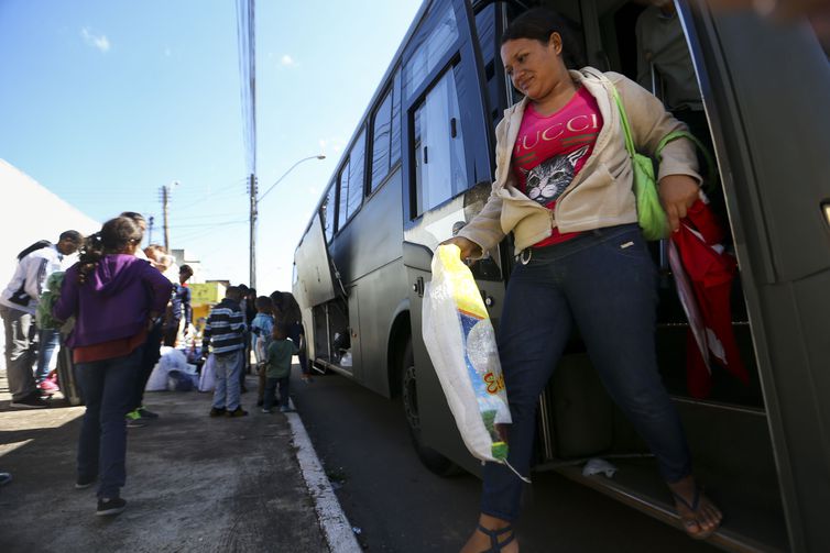 Grupo de migrantes venezuelanos chega a Braslia, onde sero acolhidos. Foto: Arquivo/Marcelo Camargo/Agncia Brasil