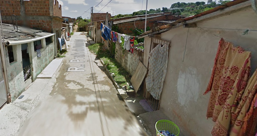 Criana morava na Rua Praia de Ponta Negra, onde aconteceu a queda. Foto: reproduo Google