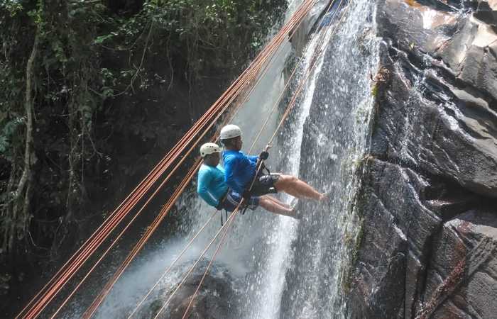 A pedreira tem 30 metros, equivalente a um prdio de 10 andares. Foto: Bonito Rapel/Divulgao 