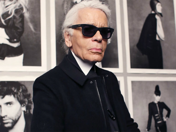 Karl era um apaixonado por livros e arte, tendo milhares de títulos em coleção pessoal. Foto: Reprodução da internet Karl era um apaixonado por livros e arte, tendo milhares de títulos em coleção pessoal. Foto: Reprodução da internet
