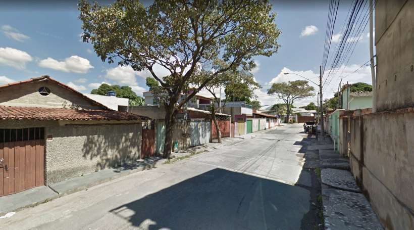 Vtima seguia para centro de sade quando foi abordada. Foto: Google Street View/Reproduo