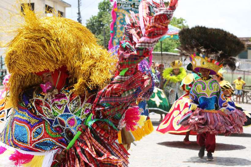 Apresentao de Maracatu em Nazar da Mata, na Mata Norte de Pernambuco. Foto: Guga Matos/SeturPE