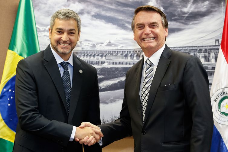 No final do ms passado, em Foz do Iguau (PR), os presidentes Mario Abdo Bentez e Jair Bolsonaro se reuniram. Foto: Alan Santos/PR