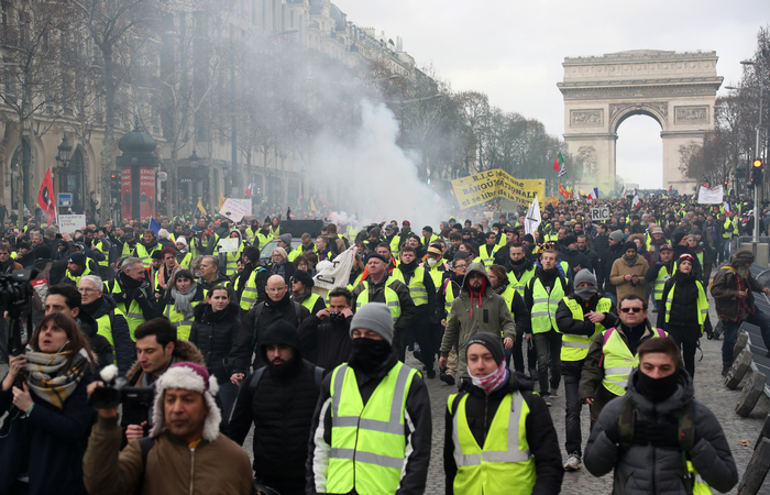 Manifestaes ocorrem desde o ano passado nas cidades francesas (Foto: AFP) 