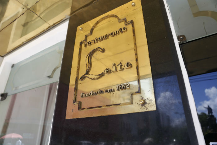 O restaurante, localizado na Praça Joaquim Nabuco, bairro de Santo Antônio, foi fundado em 1882. Foto: Leandro de Santana/Esp.DP. O restaurante, localizado na Praça Joaquim Nabuco, bairro de Santo Antônio, foi fundado em 1882. Foto: Leandro de Santana/Esp.DP.