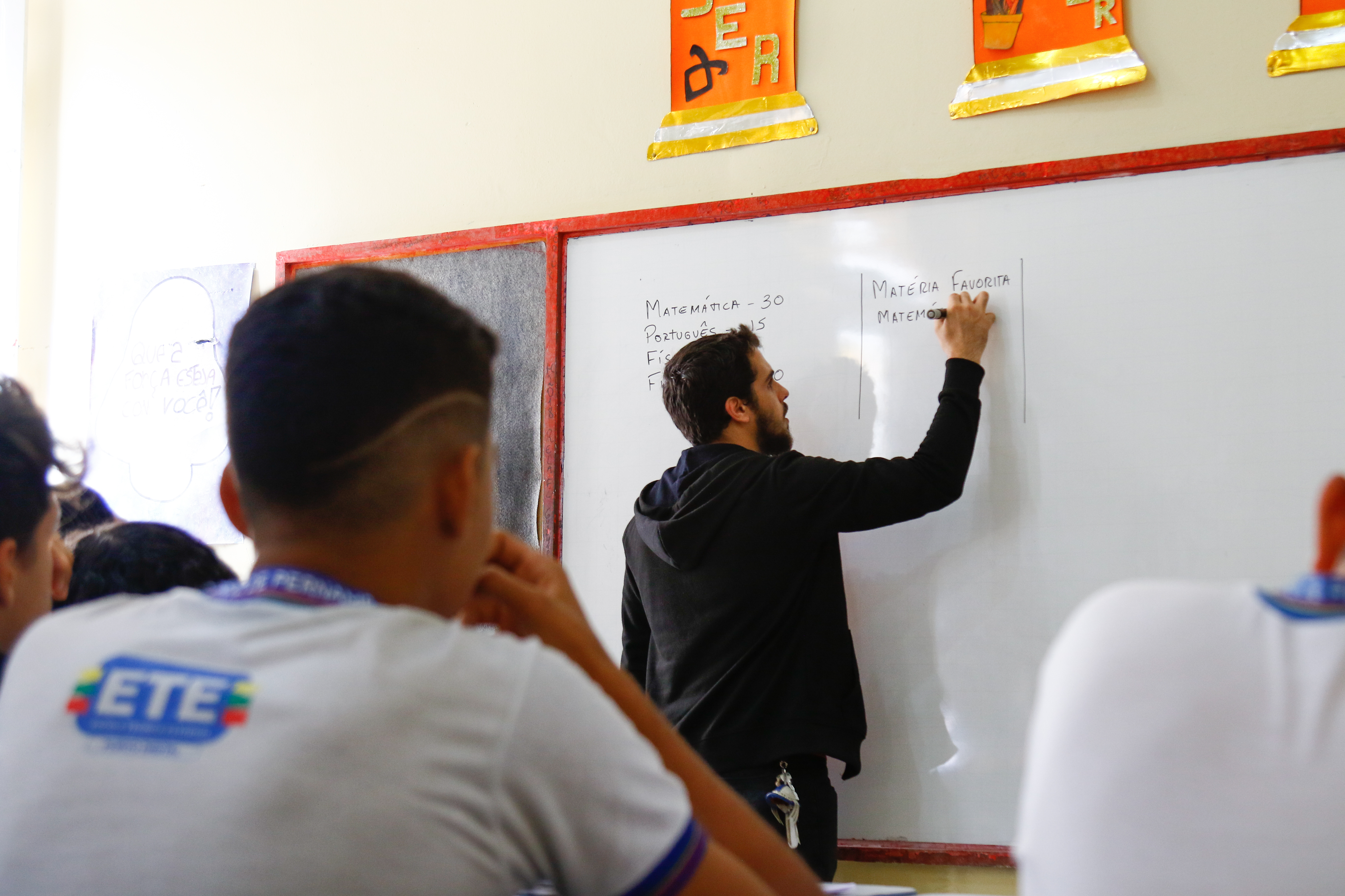 Atualmente, a rede estadual de Pernambuco tem 1.060 escolas e 580 mil estudantes. Foto: Marlon Diego/Esp.DP.