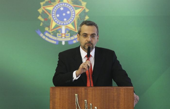 O ministro da Educao Abraham Weintraub anunciou cortes nessa tera (30). Foto: Valter Campanato/Agncia Brasil. 