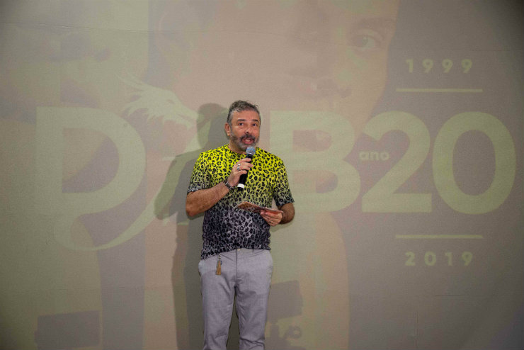Claudio Silveira, idealizador do evento, agradeceu o apoio de autoridades públicas ao Dragão Fashion. Foto: Davi Magalhães/DFB Claudio Silveira, idealizador do evento, agradeceu o apoio de autoridades públicas ao Dragão Fashion. Foto: Davi Magalhães/DFB