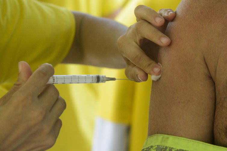 Os grupos prioritrios tiveram entre os dias 10 de abril e 31 de maio para se vacinar com exclusividade. Foto:  Tomaz Silva/Agncia Brasil