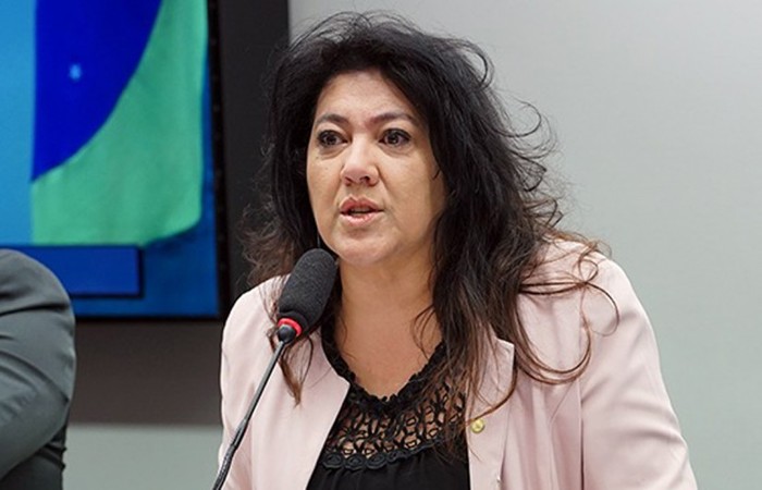 Vídeo da deputada Christiane Yared (PL-PR) com críticas viralizou nas redes sociais (Foto: Divulgação/Câmara dos Deputados) (Vídeo da deputada Christiane Yared (PL-PR) com críticas viralizou nas redes sociais (Foto: Divulgação/Câmara dos Deputados)) Vídeo da deputada Christiane Yared (PL-PR) com críticas viralizou nas redes sociais (Foto: Divulgação/Câmara dos Deputados) (Vídeo da deputada Christiane Yared (PL-PR) com críticas viralizou nas redes sociais (Foto: Divulgação/Câmara dos Deputados))